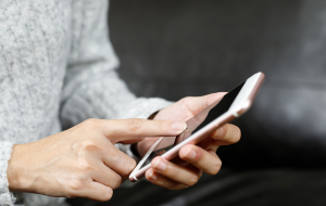 La nostra salut i les noves tecnologies (2). Apps d'emergència i hàbits saludables