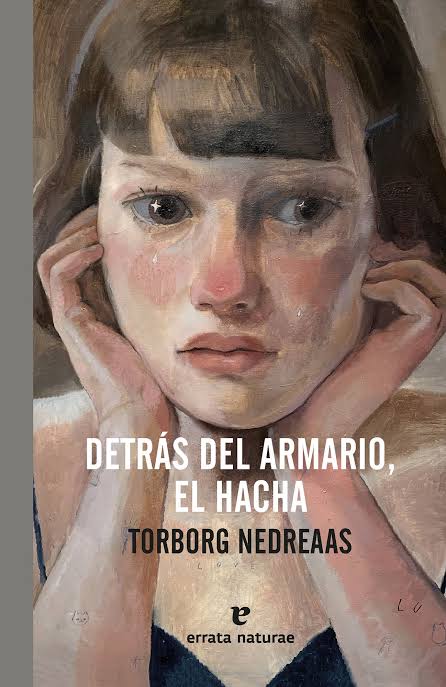 Detras del armario, el hacha